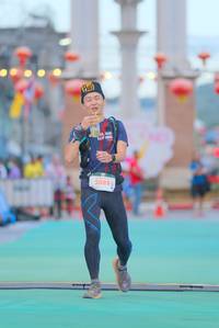 BIB: 5089
                            <button type="button" onclick="openModal(21766462)" class="btn btn-primary btn-sm float-right btn-popup" data-toggle="modal" data-target=".modal-high-quality">
                        <i class="fas fa-shopping-cart"></i> Add to Cart
                    </button>
                                            <button type="button" onclick="isThisMe(21766462, true)" class="btn btn-success btn-sm float-right btn-popup btn-isme hidden" data-toggle="tooltip" data-placement="bottom" title="นี่คือรูปของคุณใช่ไหม คลิกที่นี่เพื่อเอาเข้าอัลบั้ม">
                        <i class="fas fa-plus"></i> Add to album
                    </button>
                    <button type="button" onclick="isThisMe(21766462, false)" class="btn btn-warning btn-sm float-right btn-popup btn-isnotme hidden">
                        <i class="fas fa-ban"></i> Remove from album
                    </button>